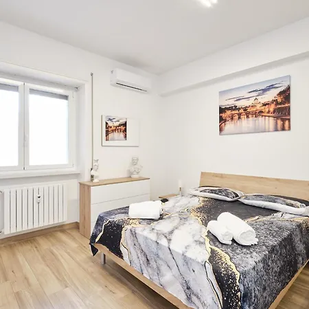 Apartment Trastevere St House